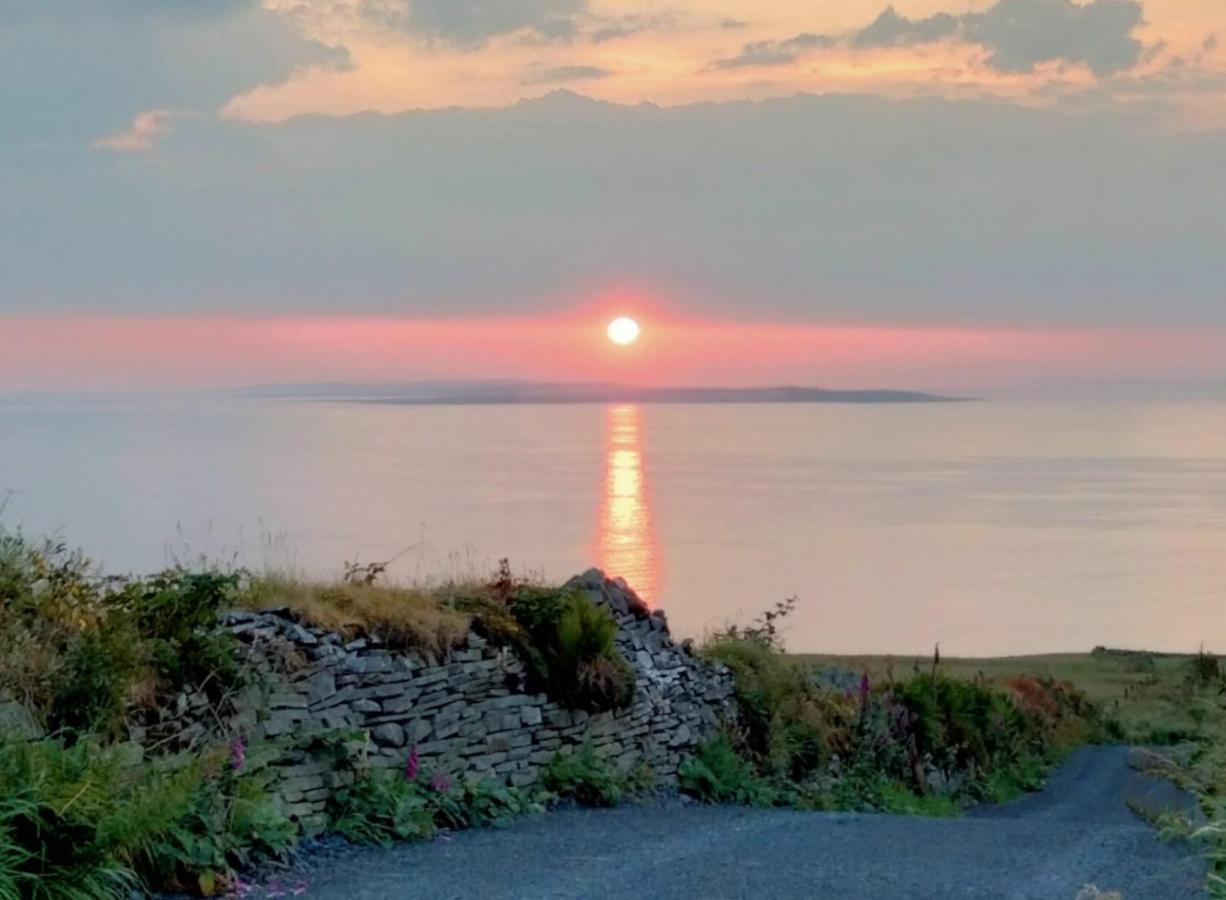 Blue Haven Lodge Doolin Exteriör bild